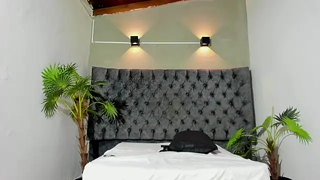 Salomon koude online show from 05/13/26, 01:36