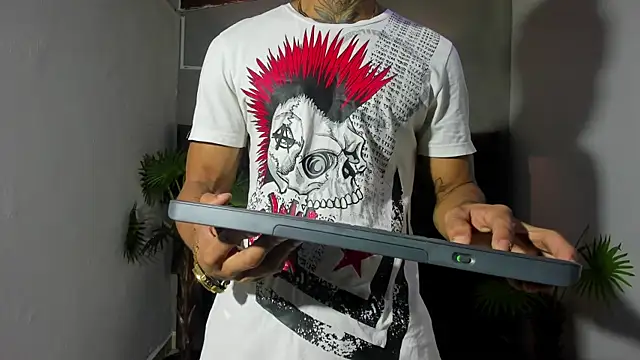Salomon koude online show from 06/09/26, 01:45