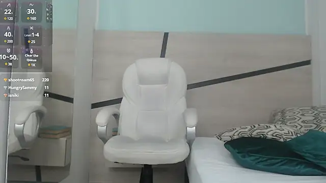 sussy leon online show from 02/24/25, 06:15