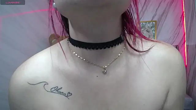 Snapshot of _Ambar72_b chatting on 02/20/25, 04:03 Ambar72 b online show from 02/20/25, 04:03