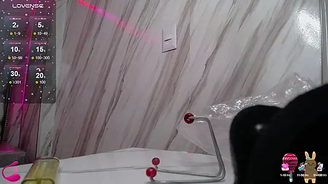 Snapshot of _Ambar72_b chatting on 02/27/25, 04:10 Ambar72 b online show from 02/27/25, 04:10