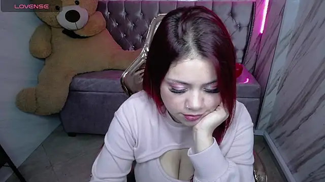 Snapshot of _Ambar72_b chatting on 03/01/25, 01:07 Ambar72 b online show from 03/01/25, 01:07