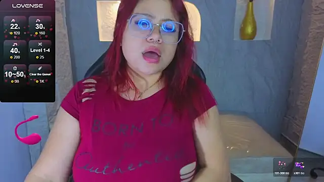 Snapshot of _Ambar72_b chatting on 11/17/25, 01:17 Ambar72 b online show from 11/17/25, 01:17