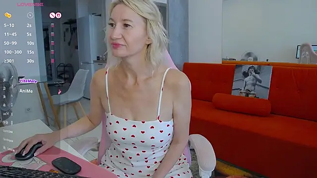 Snapshot of Sofia_Soul chatting on 07/08/26, 10:42 Sofia Soul online show from 07/08/26, 10:42