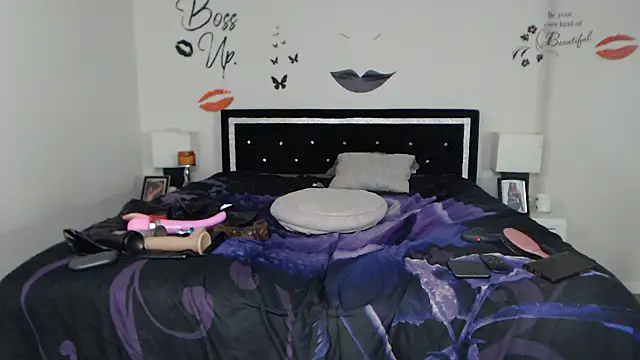 chocolatefantasyxxox online show from 12/05/24, 04:09