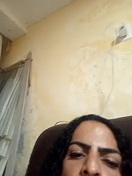 Snapshot of MaraVililhosa chatting on 11/18/25, 02:39 MaraVililhosa online show from 11/18/25, 02:39