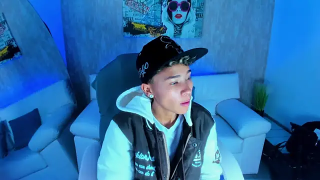 nova sex01 online show from 10/22/25, 05:19