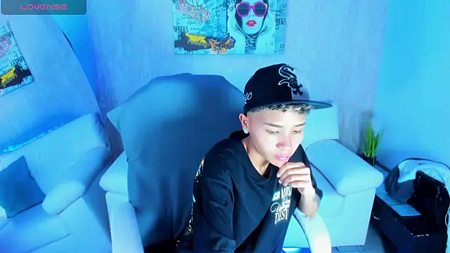 nova sex01 online show from 10/30/25, 05:20