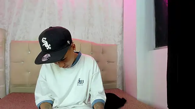 nova sex01 online show from 11/20/25, 05:29