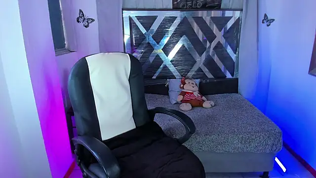 nova sex01 online show from 06/26/26, 07:40