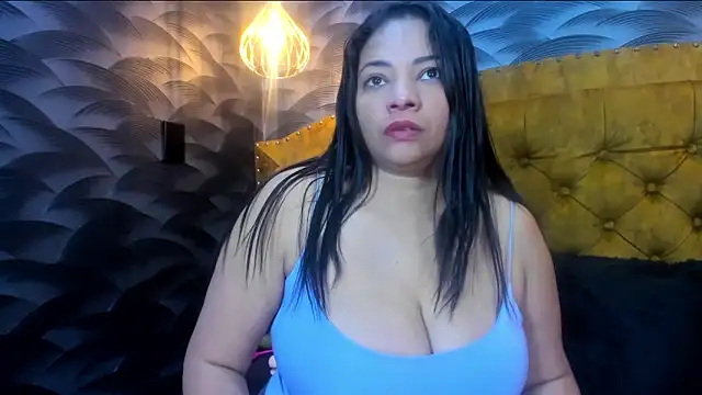 Snapshot of NahomiFireSex chatting on 05/14/26, 03:13 NahomiFireSex online show from 05/14/26, 03:13