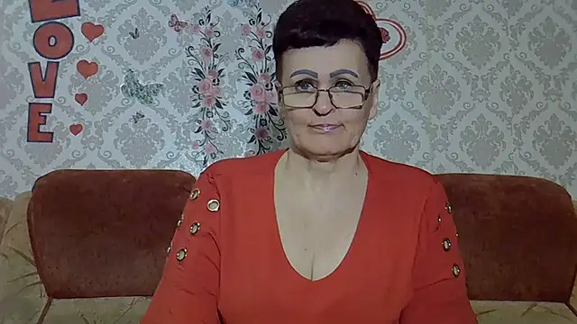 Snapshot of PaulaGolden chatting on 06/02/26, 04:42 PaulaGolden online show from 06/02/26, 04:42
