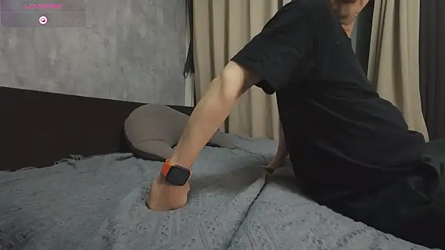 Snapshot of NETORARE_SECRET chatting on 03/06/26, 09:39 NETORARE SECRET online show from 03/06/26, 09:39