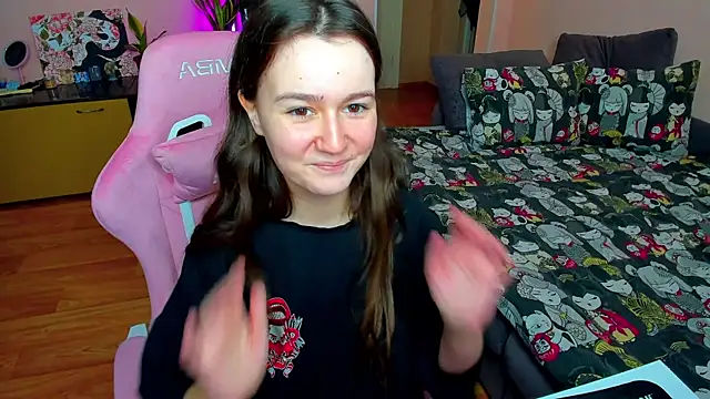 Snapshot of ameli_moon chatting on 11/11/25, 12:05 ameli moon online show from 11/11/25, 12:05