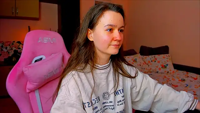 Snapshot of ameli_moon chatting on 01/18/26, 04:44 ameli moon online show from 01/18/26, 04:44