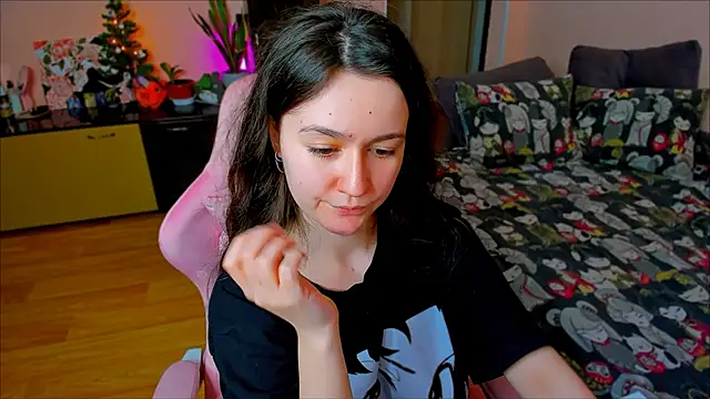 Snapshot of ameli_moon chatting on 02/26/26, 11:42 ameli moon online show from 02/26/26, 11:42