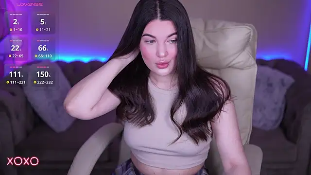 YourLolaBunny online show from 05/15/26, 06:42
