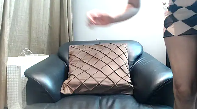 Snapshot of trippy_tina chatting on 02/12/25, 03:38 trippy tina online show from 02/12/25, 03:38