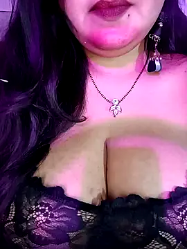 Suhanakhan00 online show from 12/03/25, 06:21