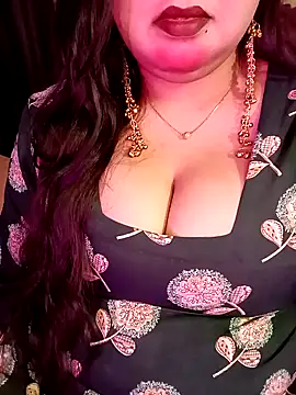 Suhanakhan00 online show from 03/24/26, 07:24