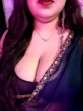 Suhanakhan00 online show from 04/28/26, 09:36