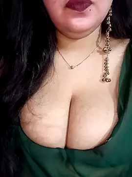 Suhanakhan00 online show from 05/03/26, 10:10