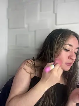 Snapshot of Sophie_LS chatting on 03/02/25, 10:27 Sophie LS online show from 03/02/25, 10:27