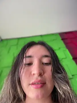 Snapshot of Sophie_LS chatting on 04/08/26, 09:37 Sophie LS online show from 04/08/26, 09:37