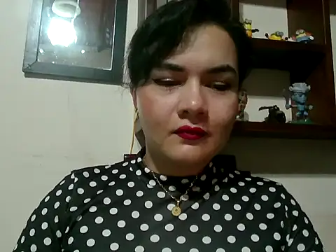 Snapshot of Babe-sofi chatting on 10/24/25, 11:34 Babe-sofi online show from 10/24/25, 11:34