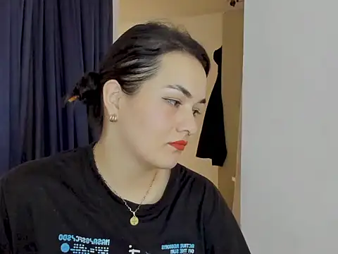 Snapshot of Babe-sofi chatting on 06/23/26, 06:50 Babe-sofi online show from 06/23/26, 06:50