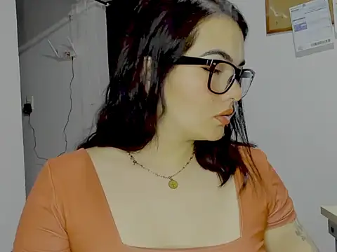 Snapshot of Babe-sofi chatting on 07/13/26, 04:48 Babe-sofi online show from 07/13/26, 04:48