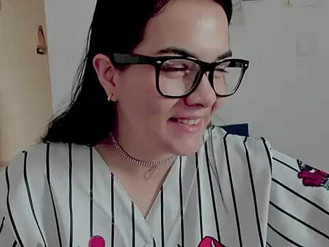 Snapshot of Babe-sofi chatting on 07/17/26, 05:29 Babe-sofi online show from 07/17/26, 05:29