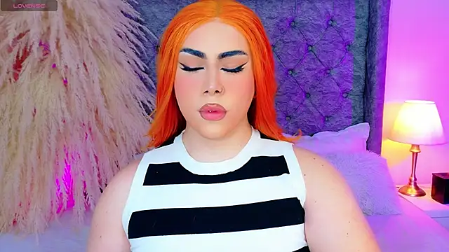 Snapshot of astridjonness chatting on 10/02/25, 01:56 astridjonness online show from 10/02/25, 01:56