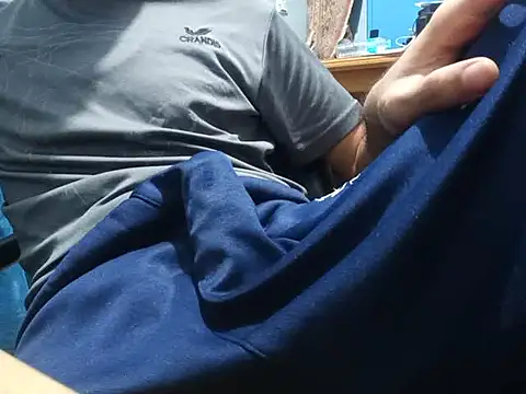 SALLY OMAR  online show from 11/17/25, 11:10