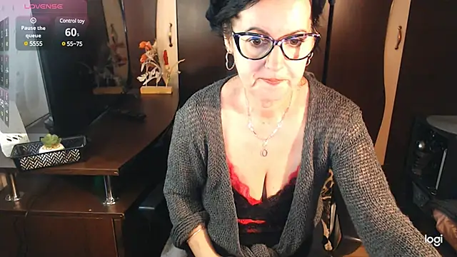 Snapshot of exymilf_ chatting on 02/05/25, 01:54 exymilf online show from 02/05/25, 01:54