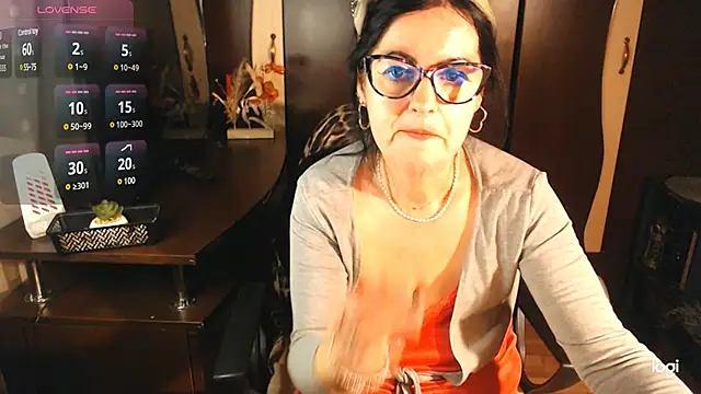 Snapshot of exymilf_ chatting on 02/10/25, 09:25 exymilf online show from 02/10/25, 09:25