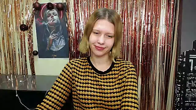 Snapshot of StellaCRL chatting on 01/07/25, 12:31 StellaCRL online show from 01/07/25, 12:31