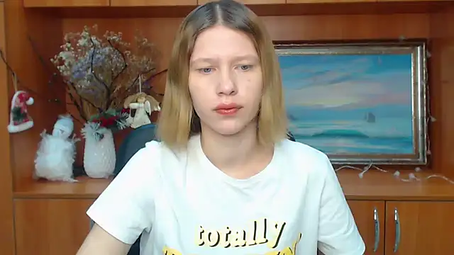 Snapshot of StellaCRL chatting on 02/16/25, 07:26 StellaCRL online show from 02/16/25, 07:26