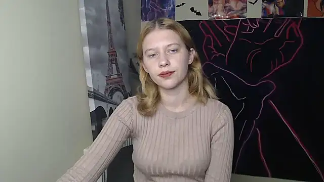 Snapshot of StellaCRL chatting on 10/10/25, 06:07 StellaCRL online show from 10/10/25, 06:07