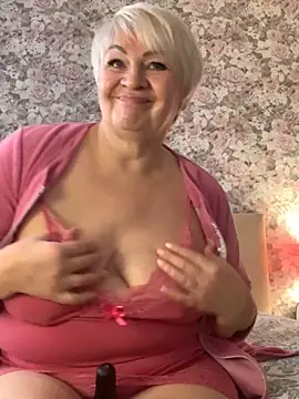 Laura Millf online show from 03/04/25, 07:41