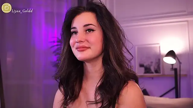 Snapshot of Liya_Gold_ chatting on 02/12/25, 09:22 Liya Gold  online show from 02/12/25, 09:22