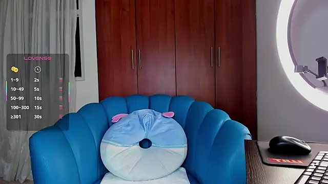 Julie Markk online show from 09/13/25, 08:19