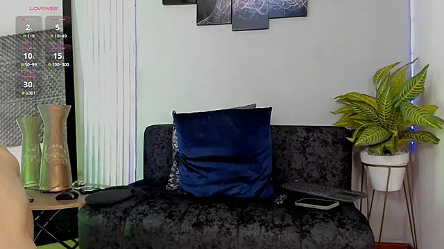 thomas eliotts online show from 09/11/25, 07:47