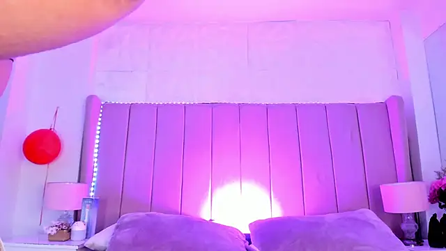 MollyBigBoobs12 online show from 03/08/25, 09:18