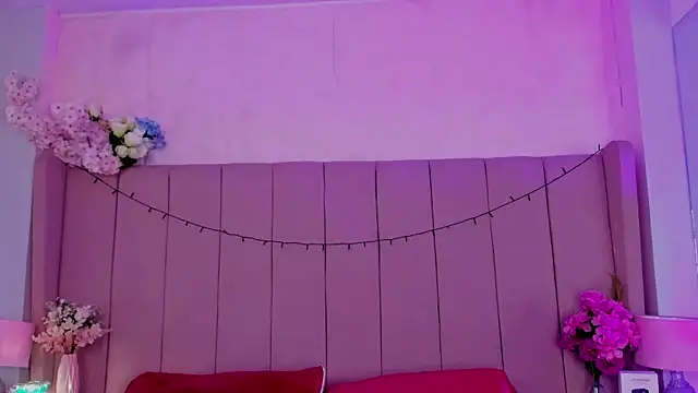 MollyBigBoobs12 online show from 11/05/25, 08:42