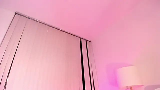 Snapshot of Valentina_Se chatting on 12/04/24, 10:24 Valentina Se online show from 12/04/24, 10:24