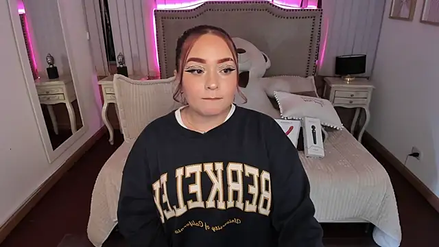 Snapshot of Valentina_Se chatting on 02/05/25, 03:34 Valentina Se online show from 02/05/25, 03:34