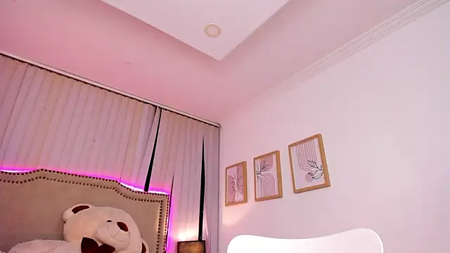 Snapshot of Valentina_Se chatting on 03/04/25, 07:08 Valentina Se online show from 03/04/25, 07:08