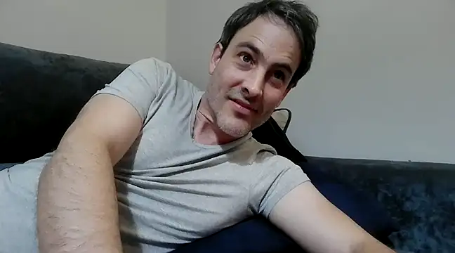 Snapshot of basquehotboy chatting on 01/02/25, 11:27 basquehotboy online show from 01/02/25, 11:27
