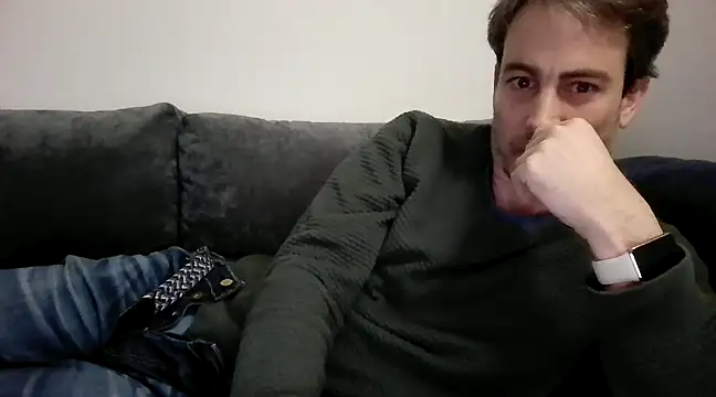 Snapshot of basquehotboy chatting on 01/04/25, 11:38 basquehotboy online show from 01/04/25, 11:38